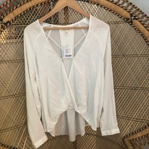 Silence + Noise Mayfair Plunge Surplice Top. BNWT